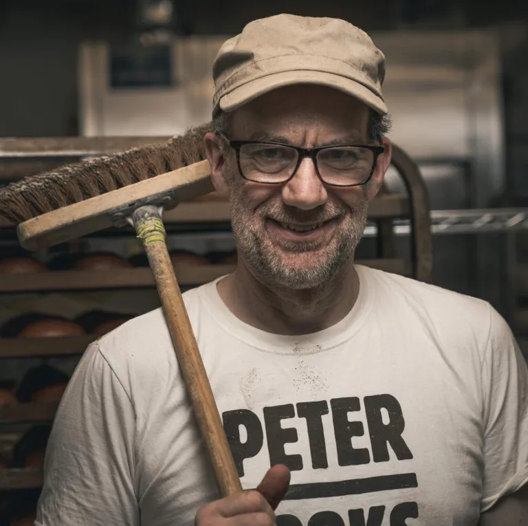 Peter cooks bread